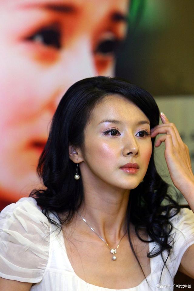 深夜屏幕里的光：黑龙江新闻夜航的守望与温度